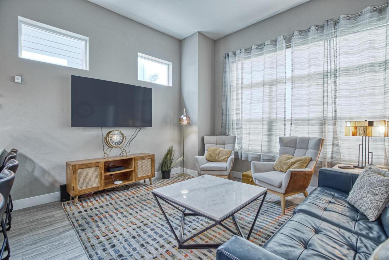 Modern Townhome Near Old Town, Breweries, & River! Fort Collins Extérieur photo