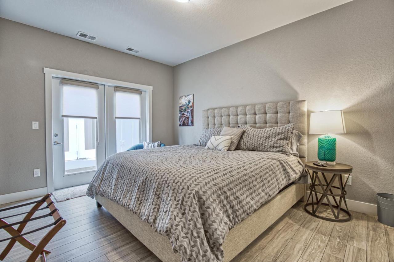 Modern Townhome Near Old Town, Breweries, & River! Fort Collins Extérieur photo